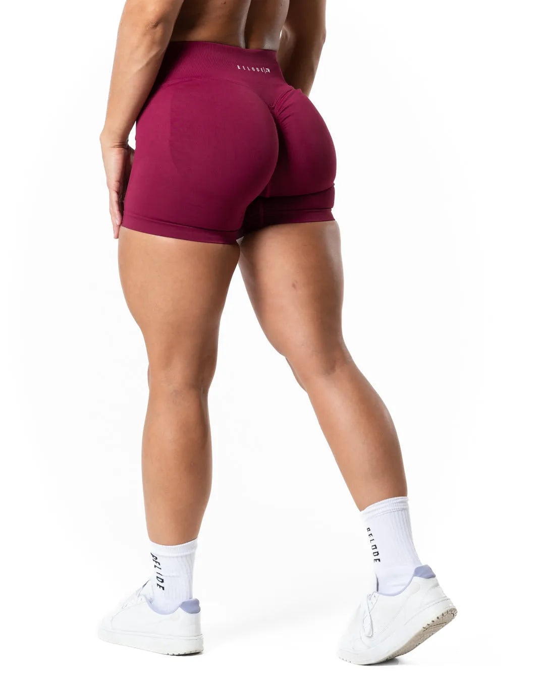 Aura Seamless Scrunch Shorts - Cherry